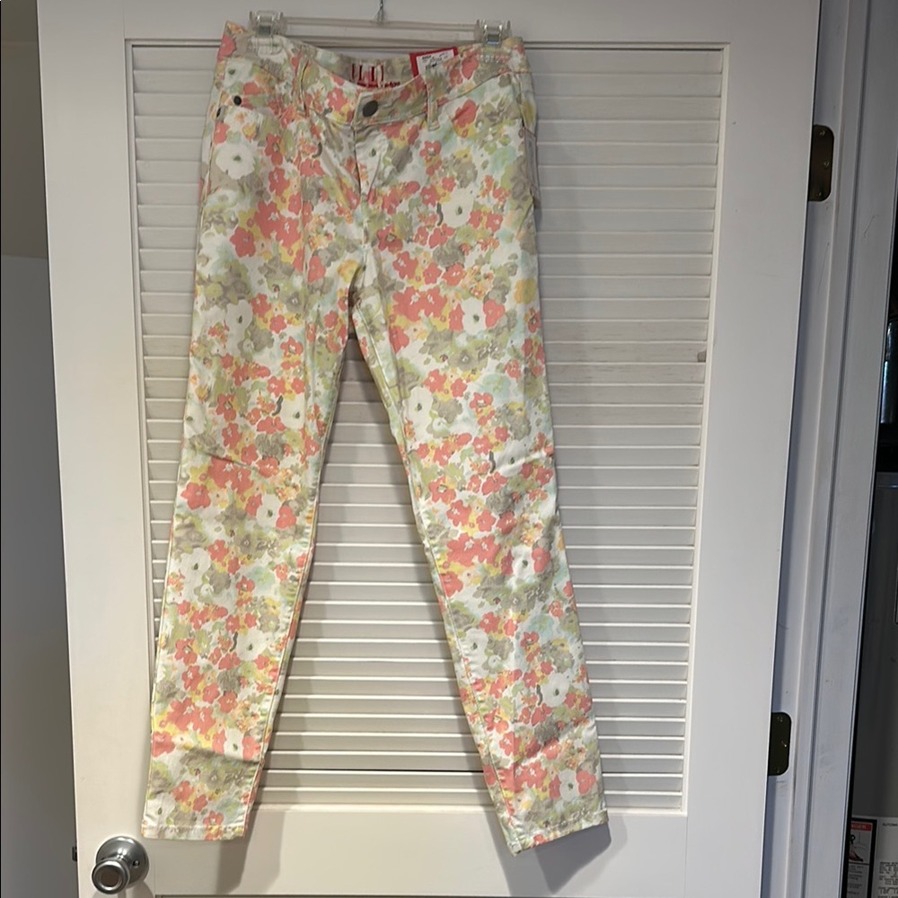 Elle Pink and White Skinny Floral Jeans